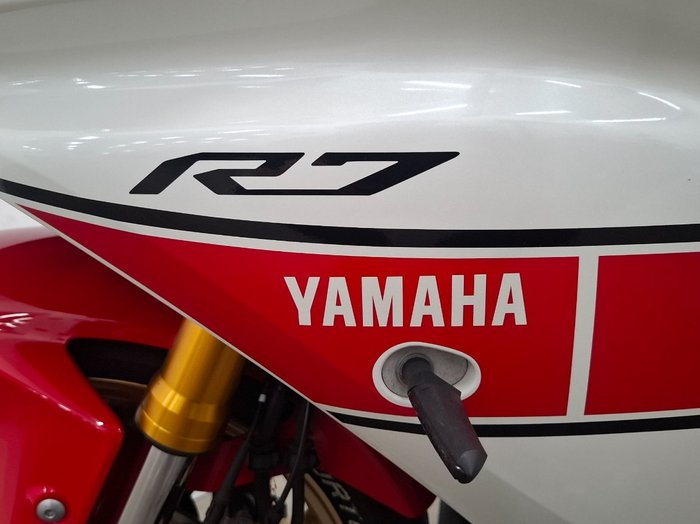 2021 Yamaha YZF-R7LA White