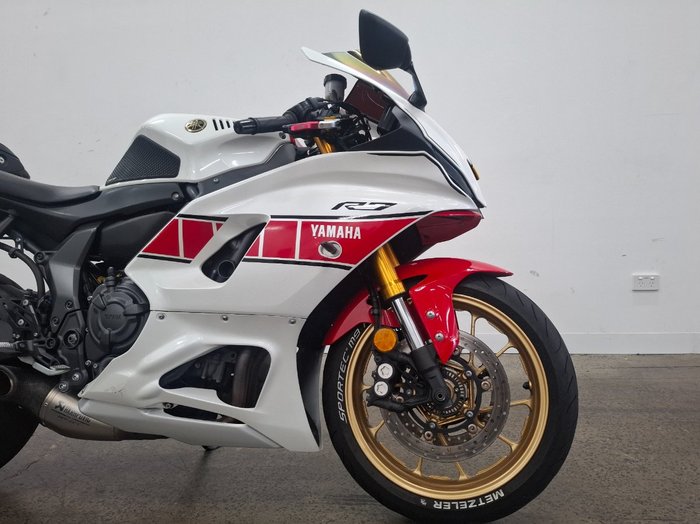 2021 Yamaha YZF-R7LA White