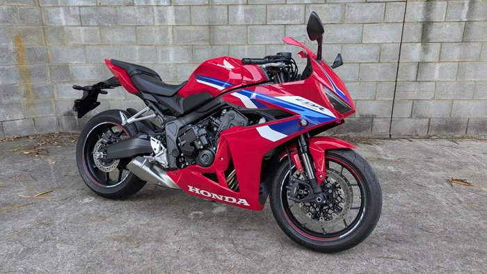 2025 Honda CBR650RAC Red