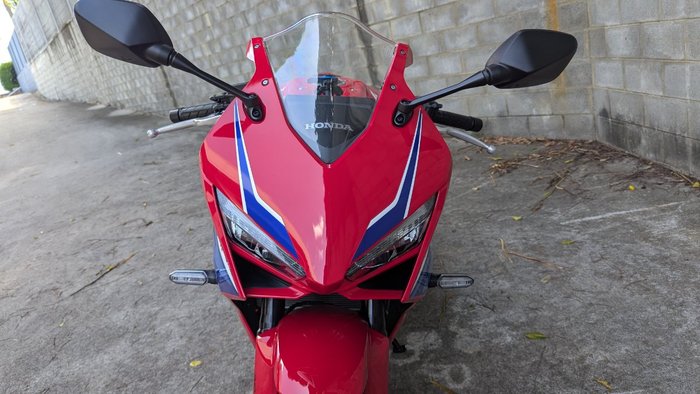2025 Honda CBR650RAC Red