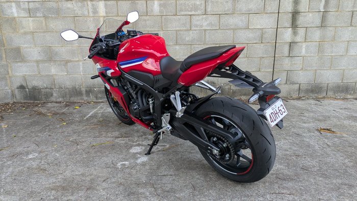 2025 Honda CBR650RAC Red