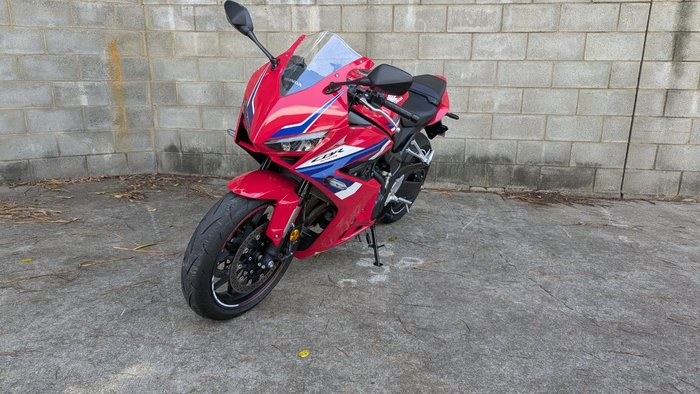 2025 Honda CBR650RAC Red