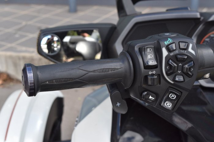 2016 BRP SPYDER F3-T Grey