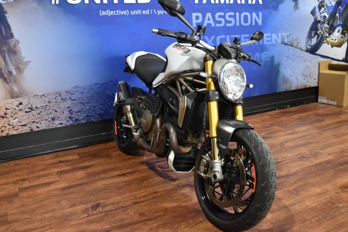2016 Ducati MONSTER 1200S White