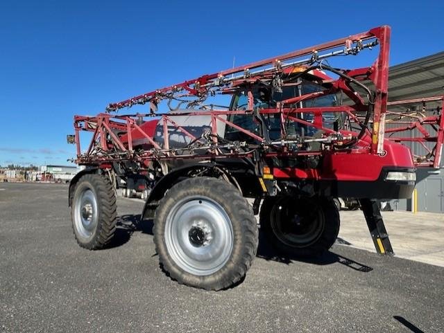 0 CASE IH Patriot 3330