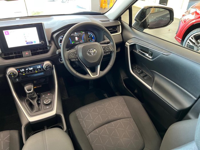 2024 Toyota RAV4 GXL