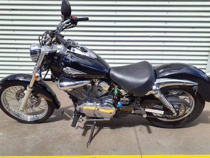 2007 Suzuki Intruder 250LC (VL250) Intruder Black
