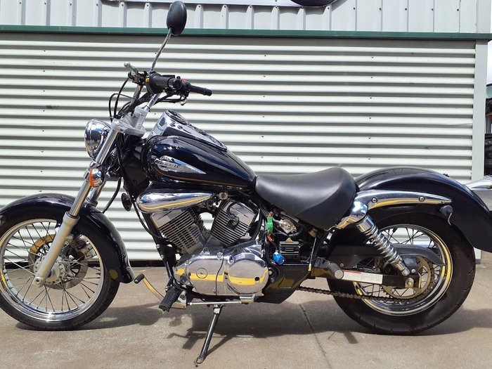 2007 Suzuki Intruder 250LC (VL250) Intruder Black