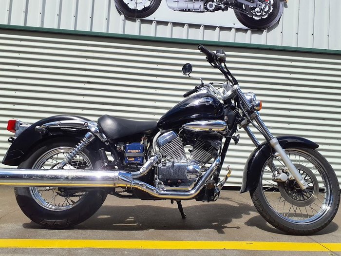 2007 Suzuki Intruder 250LC (VL250) Intruder Black