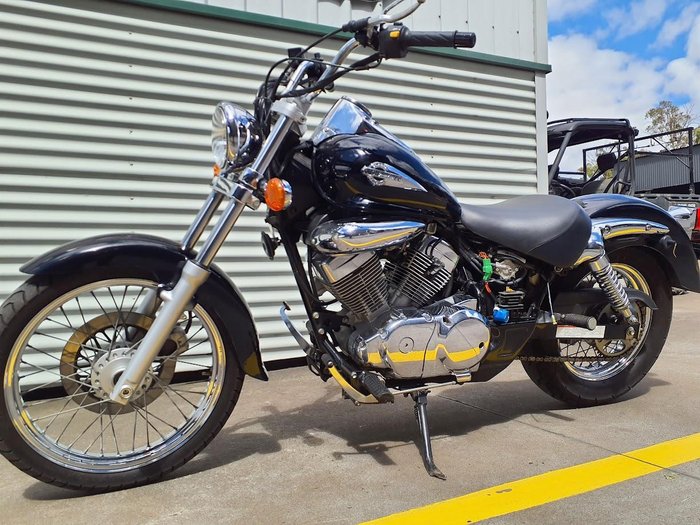 2007 Suzuki Intruder 250LC (VL250) Intruder Black