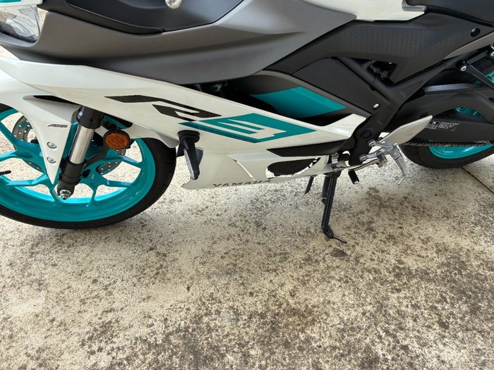 2023 Yamaha YZF-R3 White