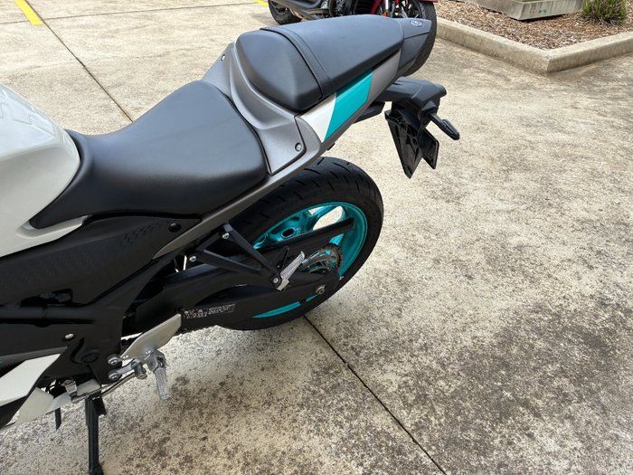 2023 Yamaha YZF-R3 White