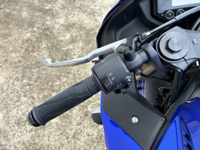 2021 Yamaha YZF-R3 Blue