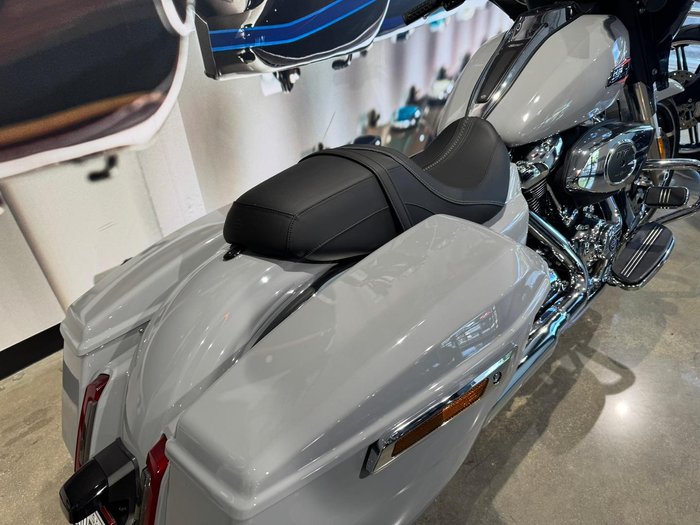 2025 Harley-Davidson Street Glide 117 (FLHX) Touring