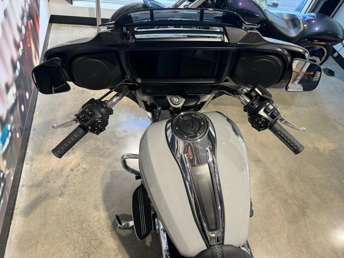 2025 Harley-Davidson Street Glide 117 (FLHX) Touring