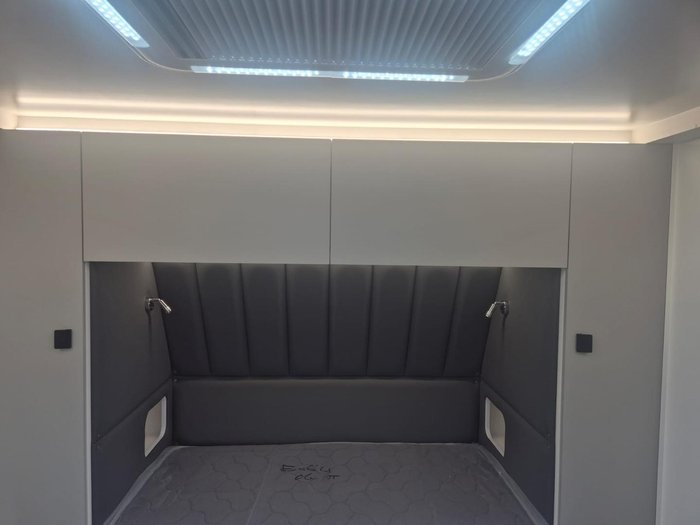 2025 New Age Caravans Oz Classic 22 Club Lounge Oz22cl