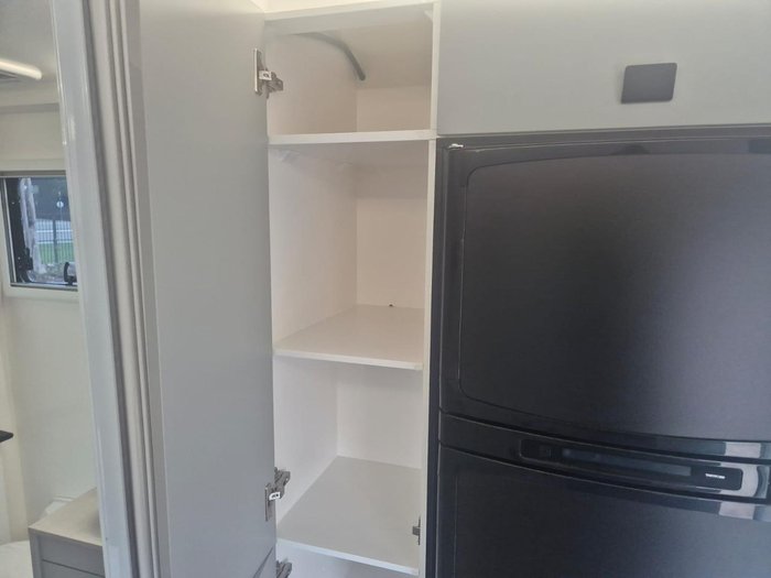 2025 New Age Caravans Oz Classic 22' Oz22cl