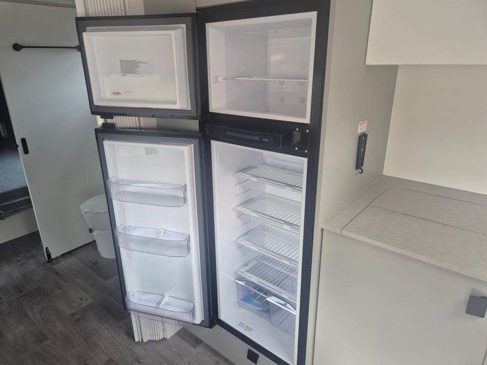 2025 New Age Caravans Oz Classic 22Ft