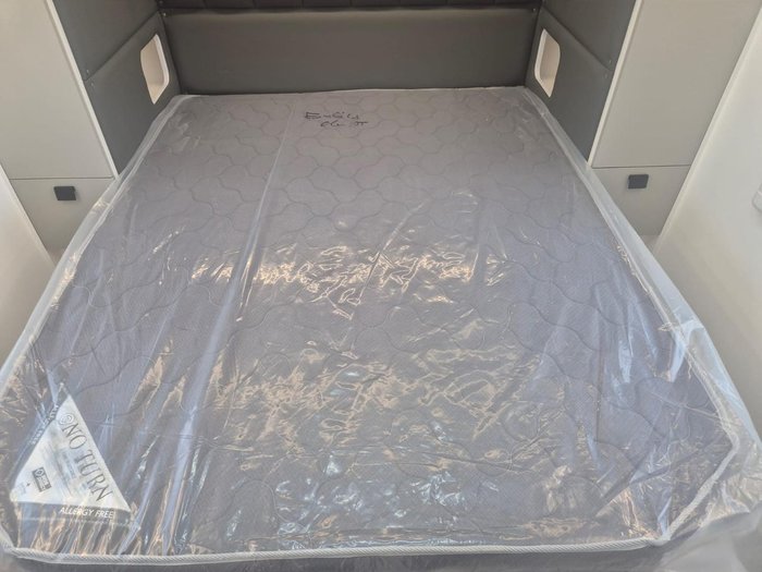 2025 New Age Caravans Oz Classic 22 Club Lounge Oz22cl