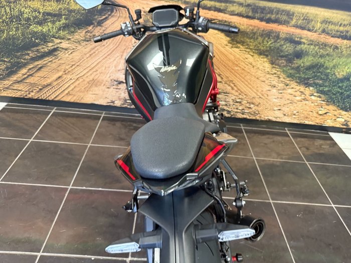 2022 Kawasaki Z H2 (ZR1000K) SILVER