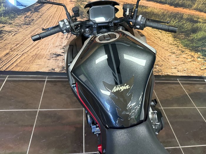 2022 Kawasaki Z H2 (ZR1000K) SILVER