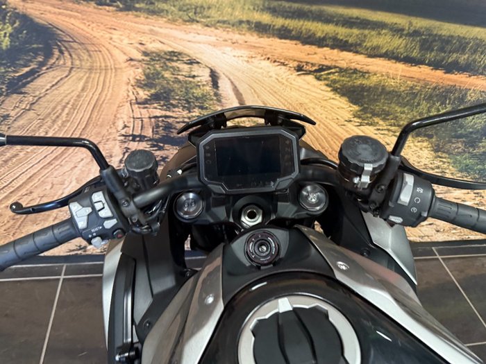 2022 Kawasaki Z H2 (ZR1000K) SILVER