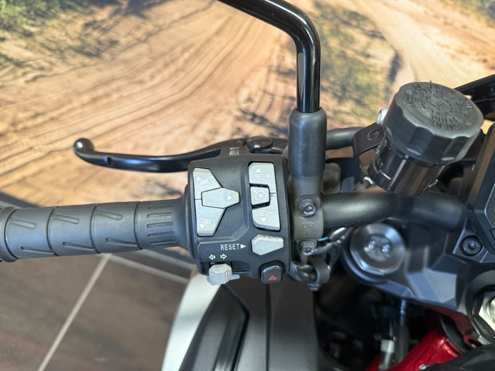 2022 Kawasaki Z H2 (ZR1000K) SILVER