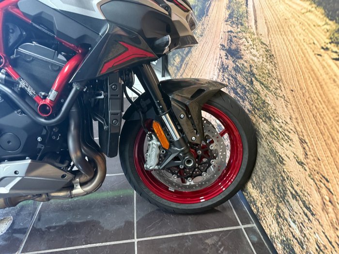 2022 Kawasaki Z H2 (ZR1000K) SILVER