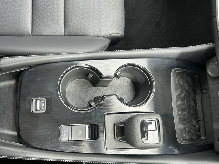 2025 Nissan X-TRAIL ST-L