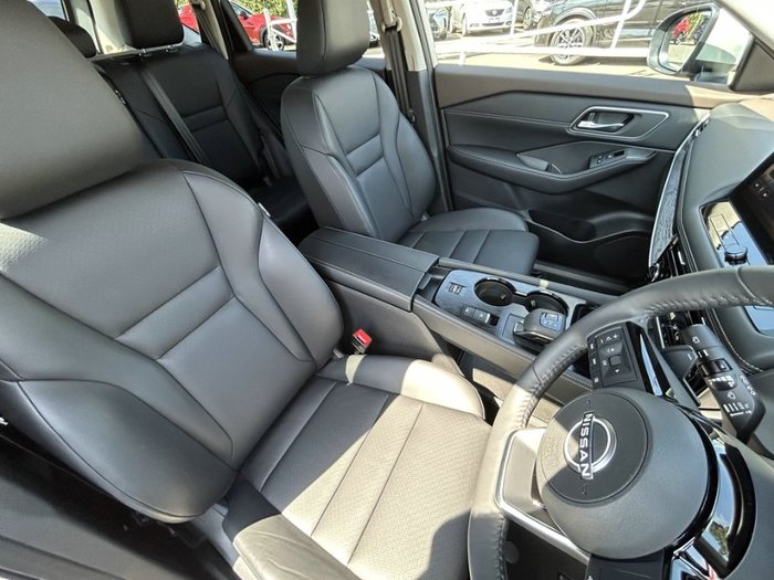 2025 Nissan X-TRAIL ST-L