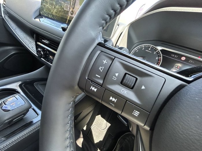 2025 Nissan X-TRAIL ST-L