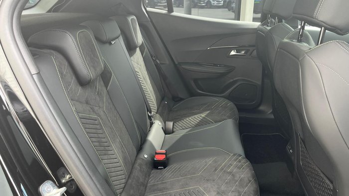 2024 Peugeot 2008 GT Hybrid