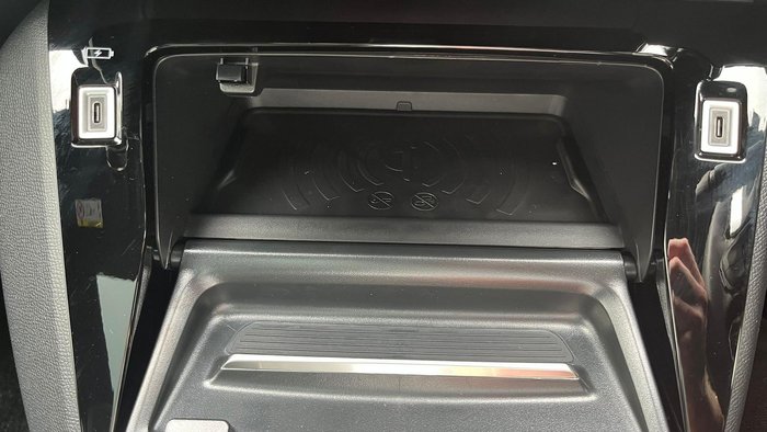2024 Peugeot 2008 GT Hybrid