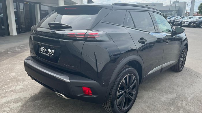 2024 Peugeot 2008 GT Hybrid