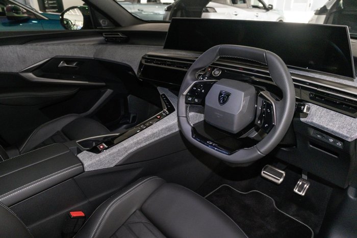 2025 Peugeot 3008 GT Premium Hybrid