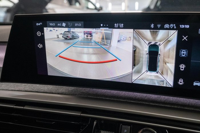 2025 Peugeot 3008 GT Premium Hybrid