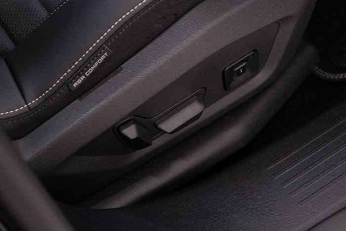 2025 Peugeot 3008 GT Premium Hybrid