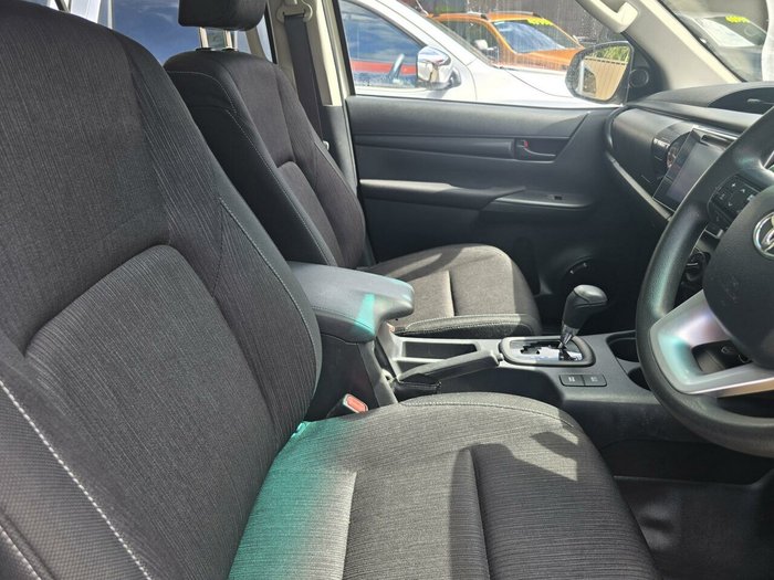 2018 Toyota Hilux SR