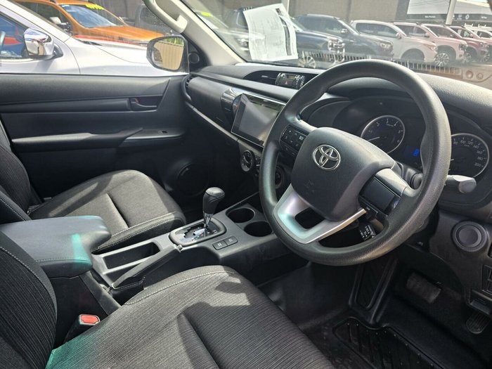 2018 Toyota Hilux SR