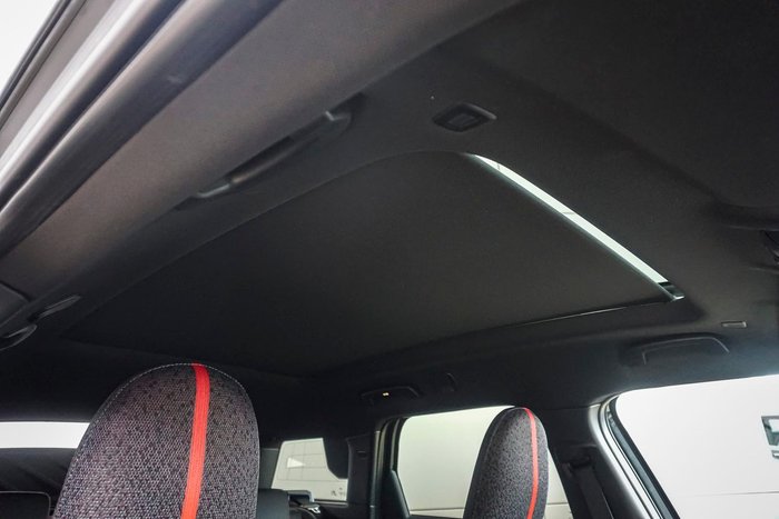 2025 MINI Countryman JCW Favoured