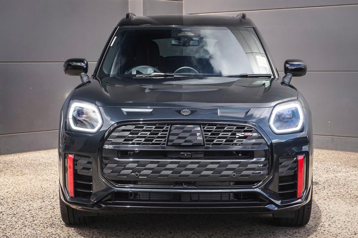 2025 MINI Countryman JCW Favoured