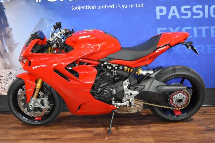 2023 Ducati SUPERSPORT 950 S Red