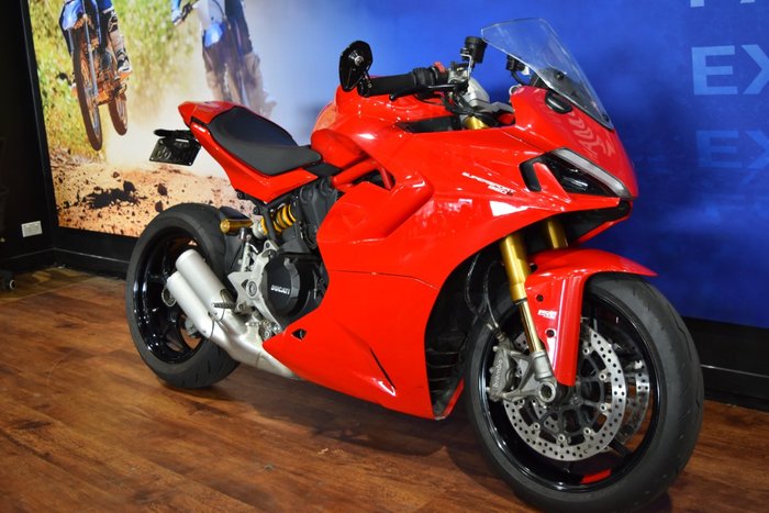 2023 Ducati SUPERSPORT 950 S Red