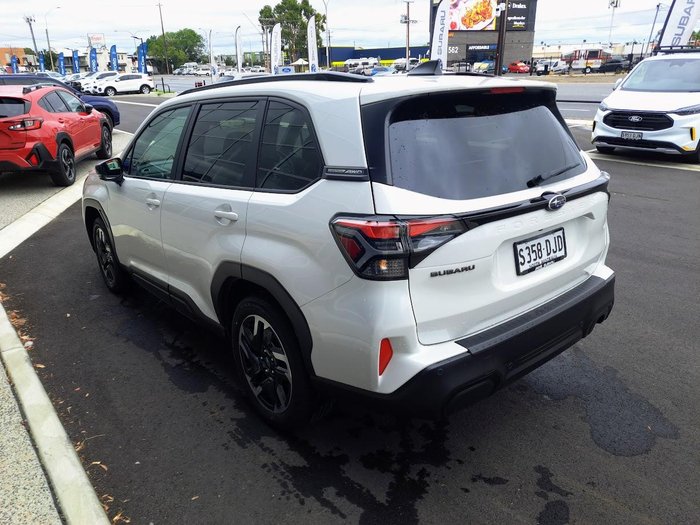 2025 Subaru Forester Touring