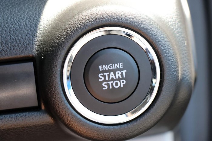 2025 Suzuki Swift Hybrid Plus UZ Premium Silver