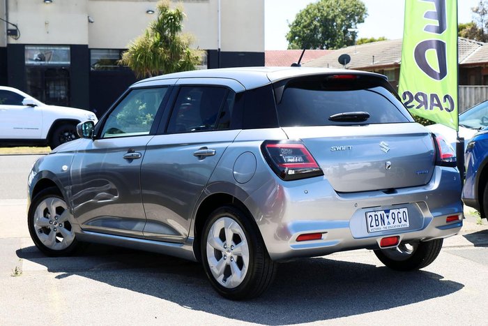 2025 Suzuki Swift Hybrid Plus UZ Premium Silver