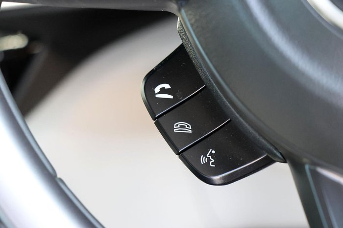 2025 Suzuki Swift Hybrid Plus UZ Premium Silver