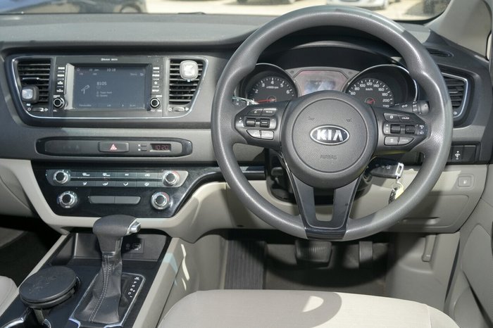 2018 Kia Carnival S