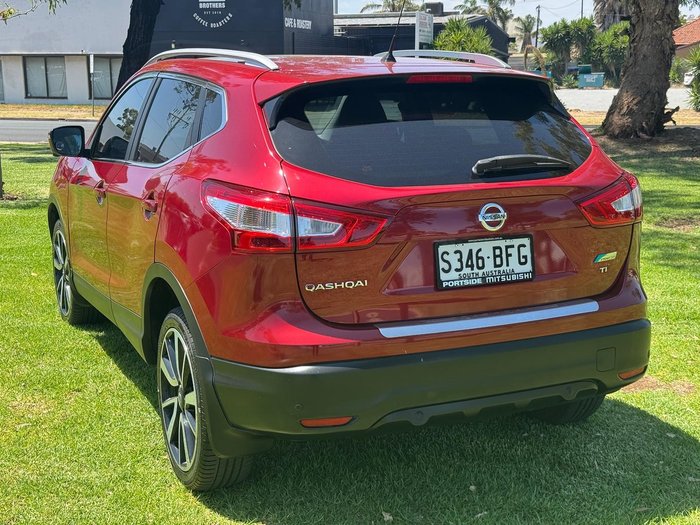 2015 Nissan QASHQAI Ti