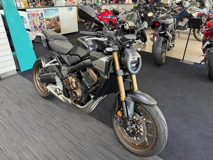 2024 Honda CB650R E-Clutch CB Black